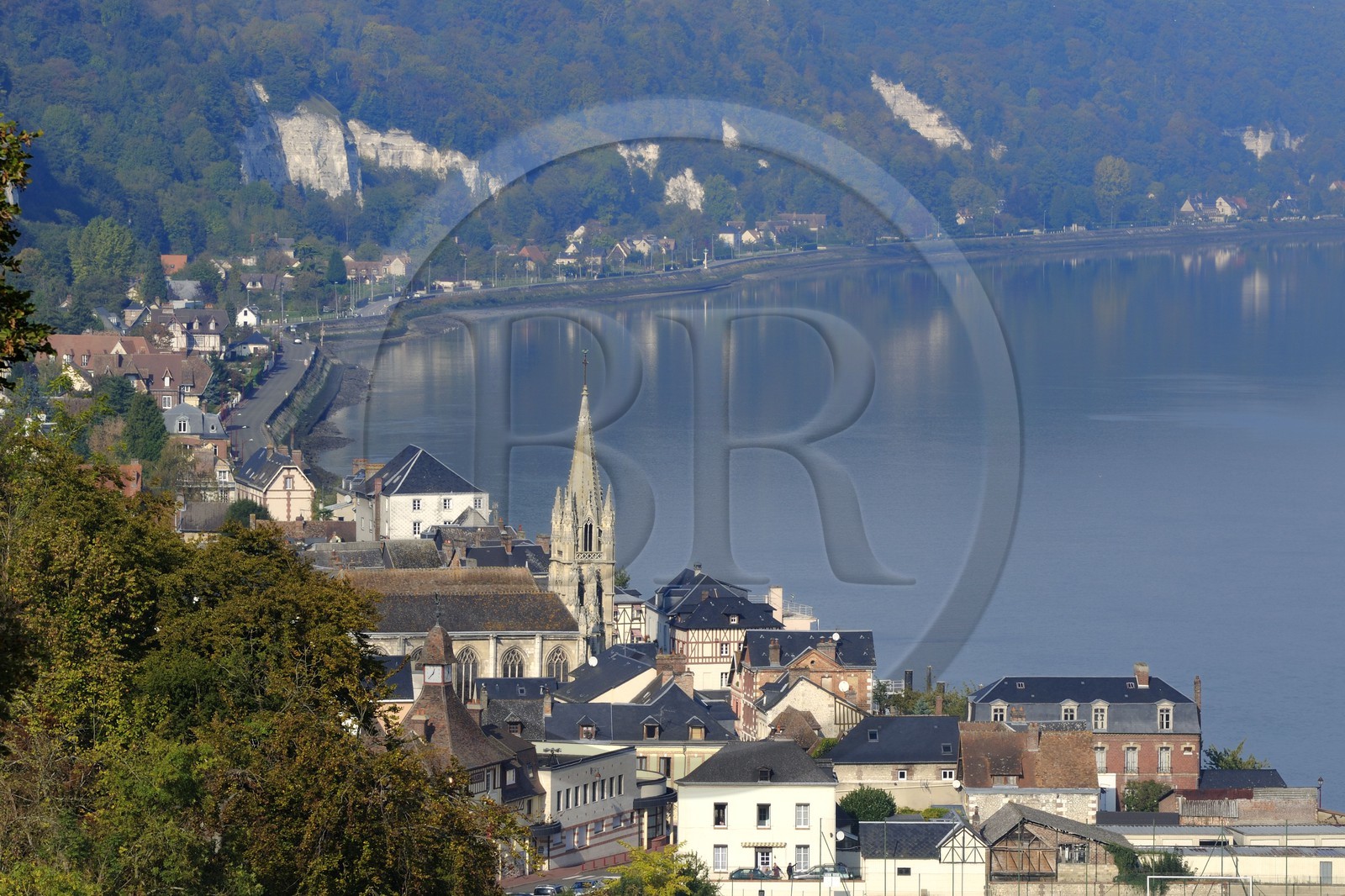 France, Seine-Maritime, the village of La Bouille on the River Seine