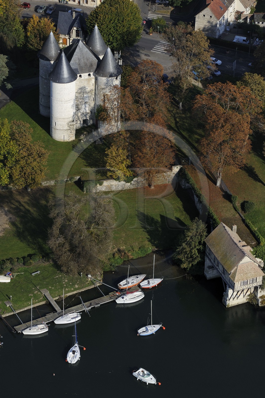 France, Eure, Vernon, Vernonnet, Chateau des Tourelles (aerial view)