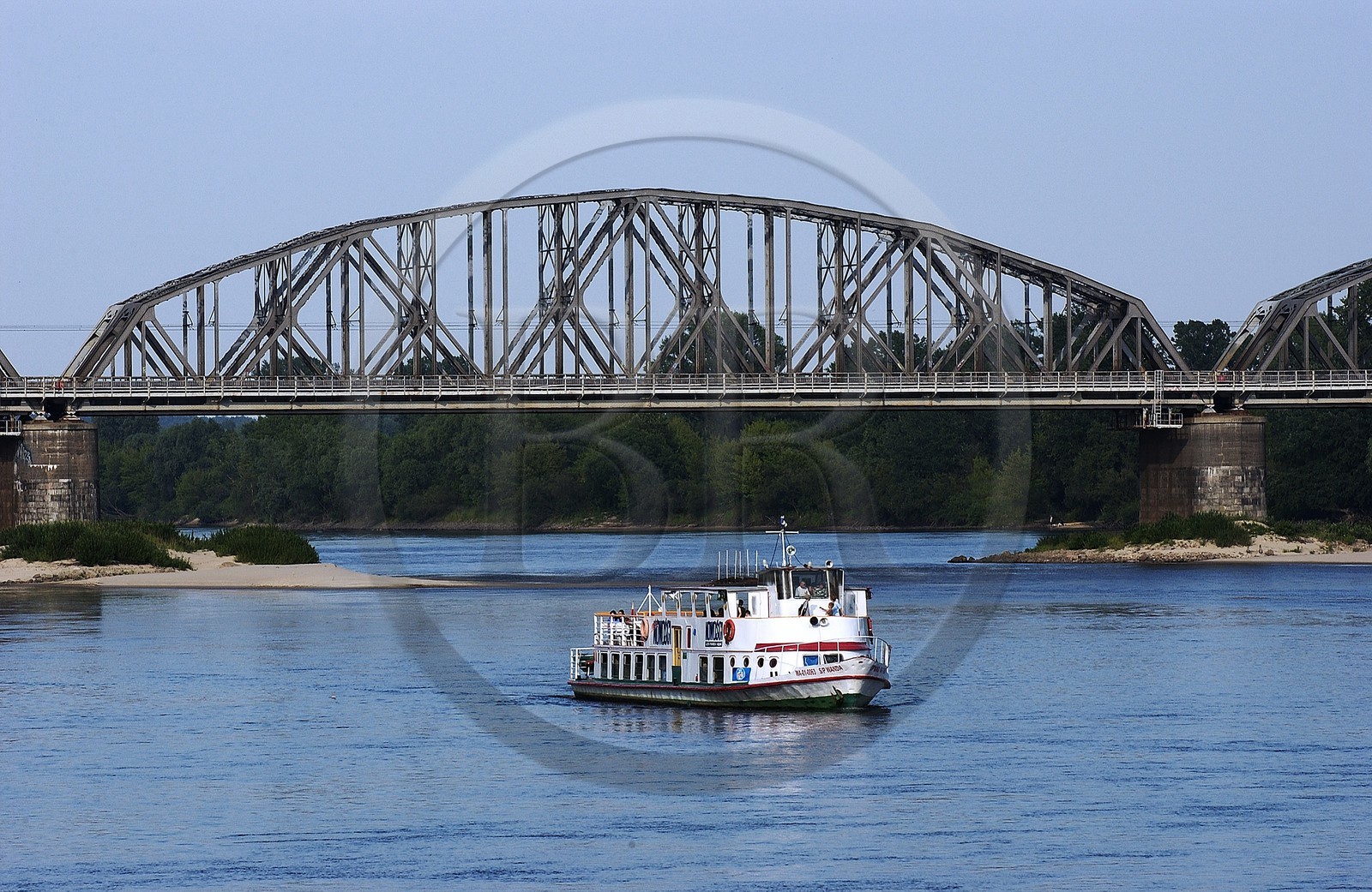 Pologne, Kujavie-Poméranie, ville de Torun, bateau de tourisme sur la Vistule