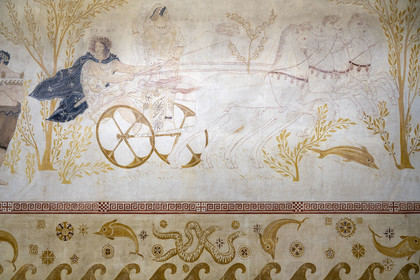 France, Alpes-Maritimes (06),  France, Alpes Maritimes (06), Beaulieu sur Mer, villa Kerylos de style neo-grec construite en 1908 par architecte Emmanuel Pontremoli, peinture murale du péristyle