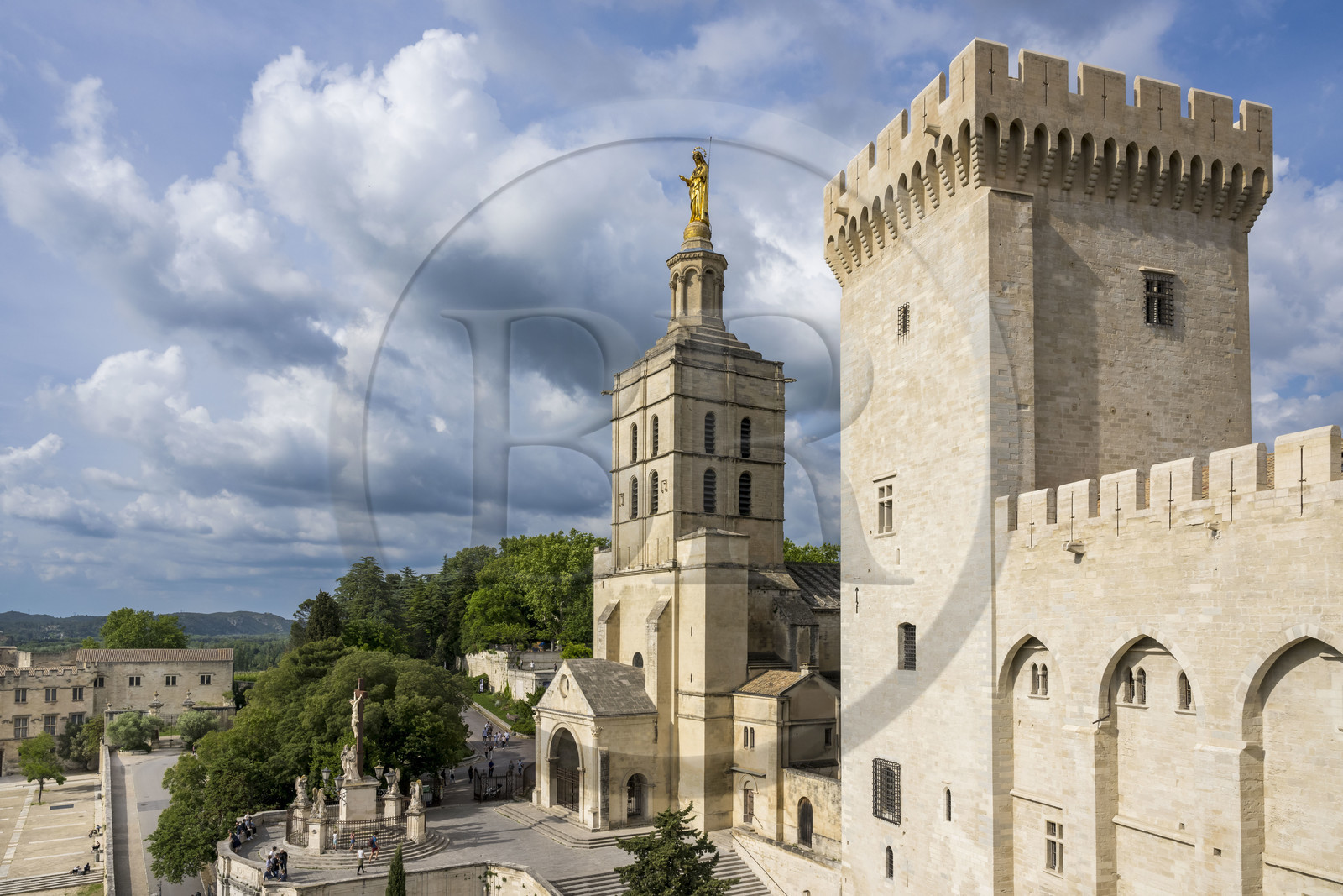 France, Vaucluse (84), Avignon, la cathédrale des Doms et le Palais des Papes classés Patrimoine mondial de l'UNESCO