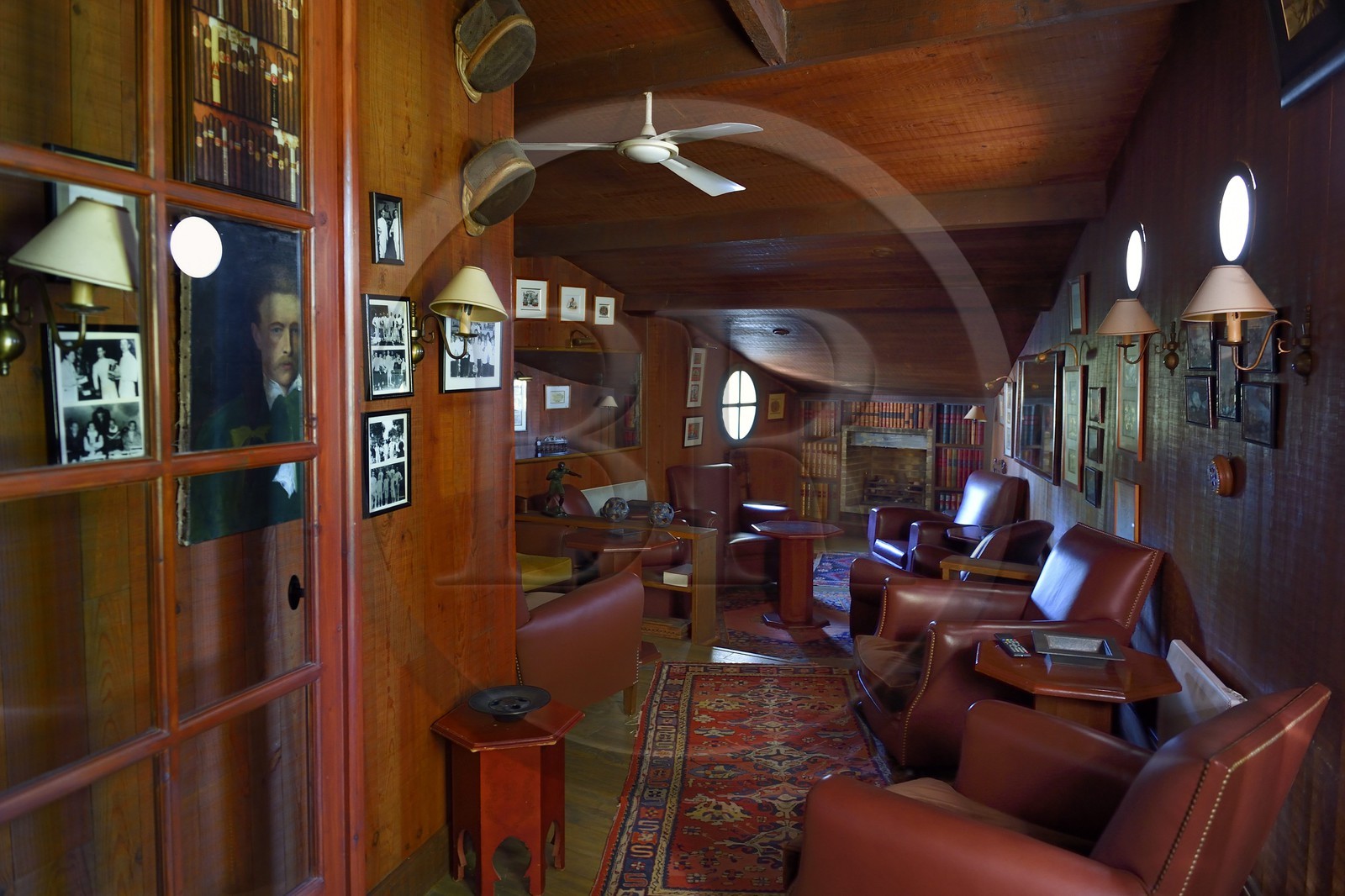 France, Dordogne (24), Périgord Noir, Trémolat, salon du Relais et chateau Le Vieux Logis