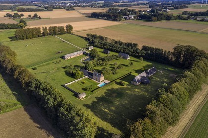 France, Seine-Maritime (76), Pays de Caux, Harcanville, clos masure La Bataille
