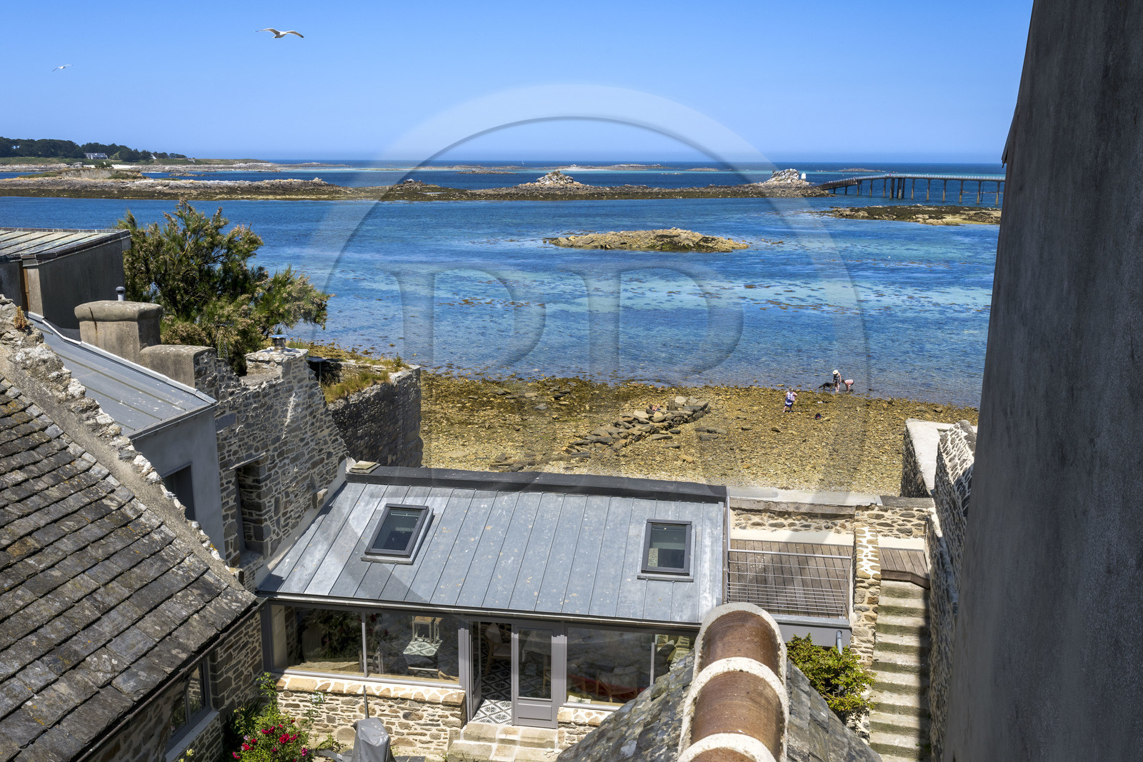 France, Finistère (29), Roscoff, arrière d'une ancienne maison d'armateur située entre la rue Amiral Reveillere et la grève