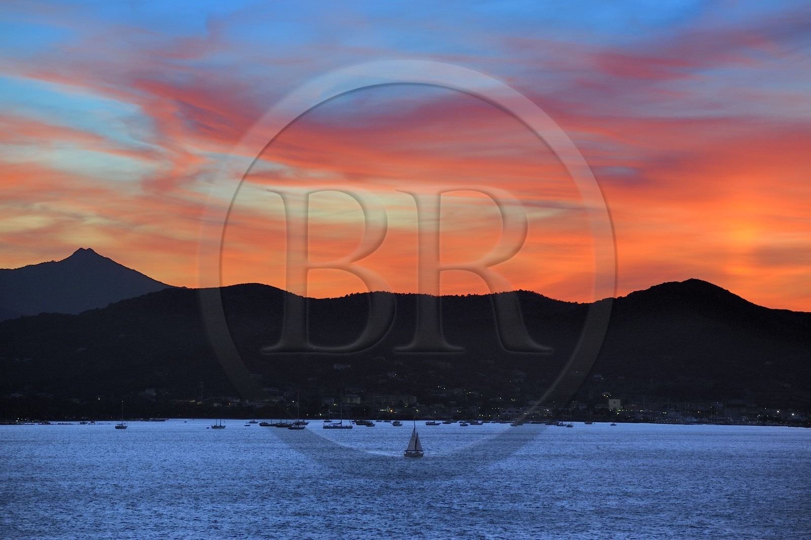 Italy, Tuscany, Elba Island, the bay of Portoferraio at sunset
