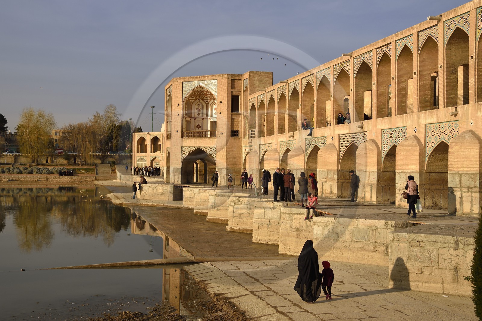 Iran, province d'Ispahan, Ispahan, Pont Khaju sur la rivière Zayandeh