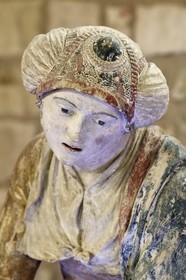 France, Meuse (55), Clermont-En-Argonne, église Saint-Didier, Sainte Femme au bonnet au sépulcre attribuée au sculpteur Ligier Richier (XVIème siècle)