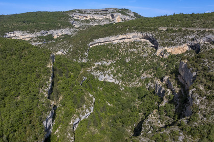 France, Vaucluse (84), Parc naturel régional du Mont Ventoux, Monieux, Gorges de La Nesque