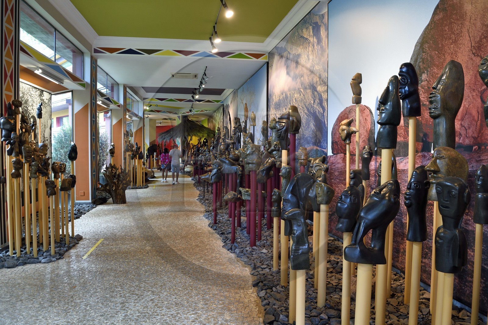 Portugal, Ile de Madère, Funchal, le jardin tropical Monte Palace, collection permanente de sculptures contemporaines du Zimbabwe (the Tengenenge experience)