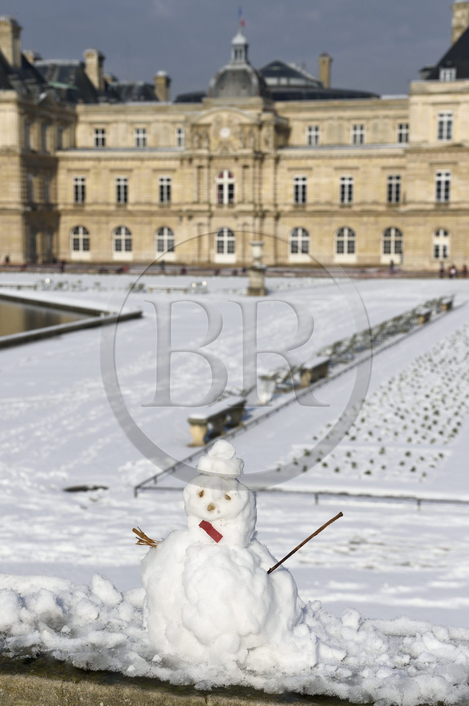 France, Paris, Saint Michel district, the Luxembourg Gardens, snowman in front of the Senate palace