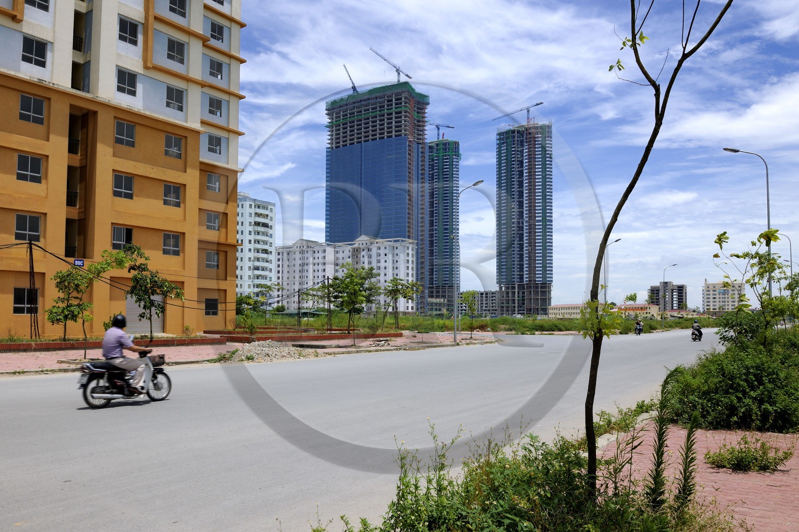 Vietnam, Hanoï, quartier de Cau Giay, le Keangnam Hanoi Landmark Tower est le plus haut gratte-ciel du pays de 336m sur Pham Hung Boulevard
