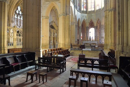 France, Allier (03), ancienne province du Bourbonnais, Souvigny, l'église prieurale clunisienne Saint-Pierre-et-Saint-Paul, nécropole ducale des Ducs de Bourbon