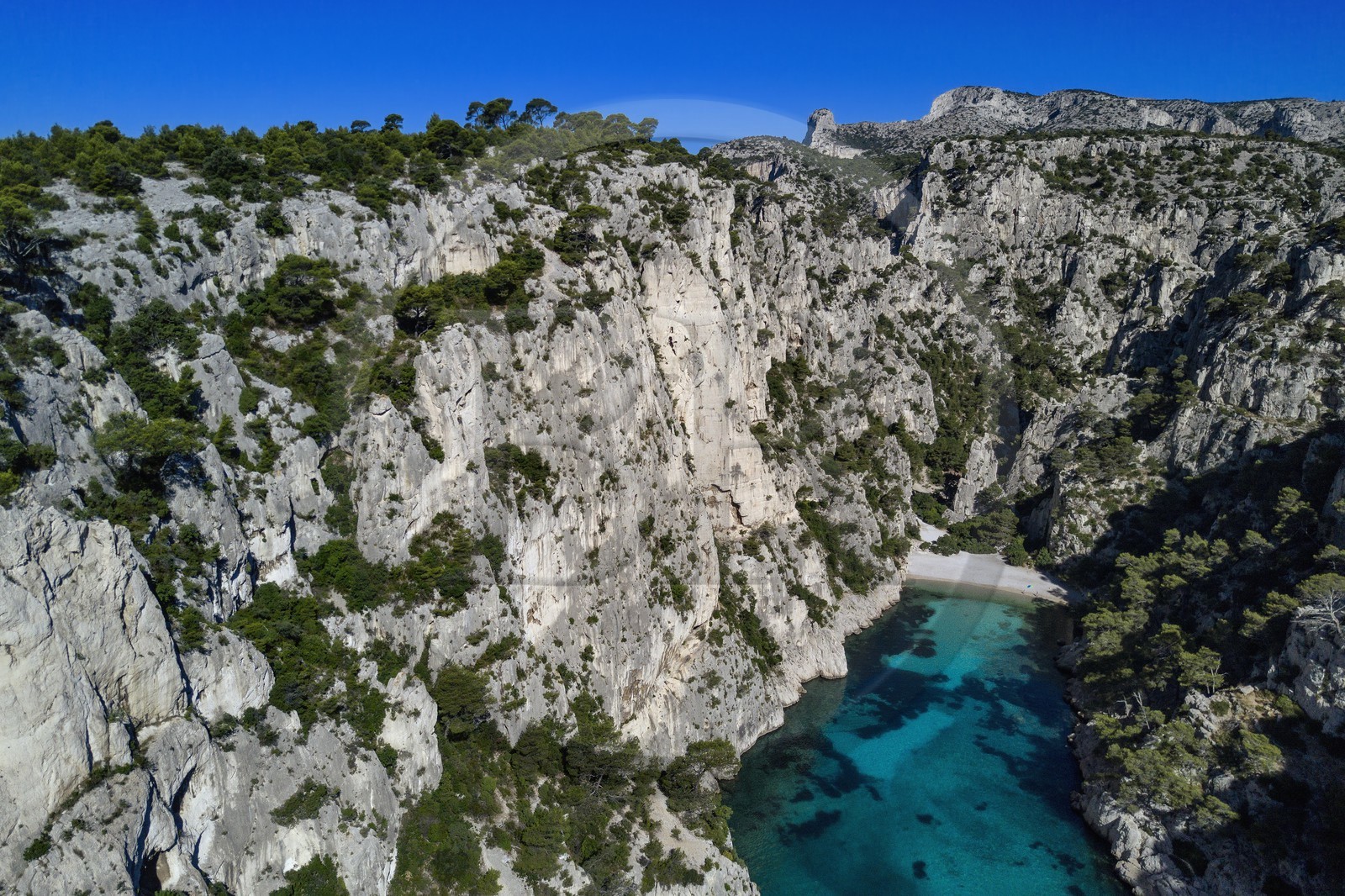 France, Bouches du Rhone, Marseille, National Park of the Calanques, Calanque En Vau (cove) and its beach (request for authorization necessary before publication)