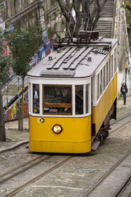 Portugal, Lisbonne, quartier du Bairro Alto, Elevador da Gloria, funiculaire