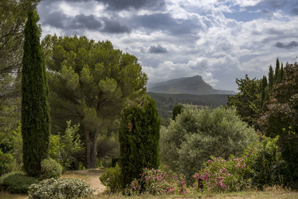 France, Bouches-du-Rhône (13), Aix en Provence, le terrain des Peintres, les tableaux les plus célèbres de Paul Cezanne ont été peints depuis ce panorama sur la montagne Sainte-Victoire, situé chemin de la Marguerite sur la colline des Lauves