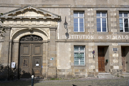 France, Ille et Vilaine, Cote d'Emeraude (Emerald Coast), Saint Malo, former shipowner's private mansion in rue du Collège, Hotel de Plouer which became a college around 1800