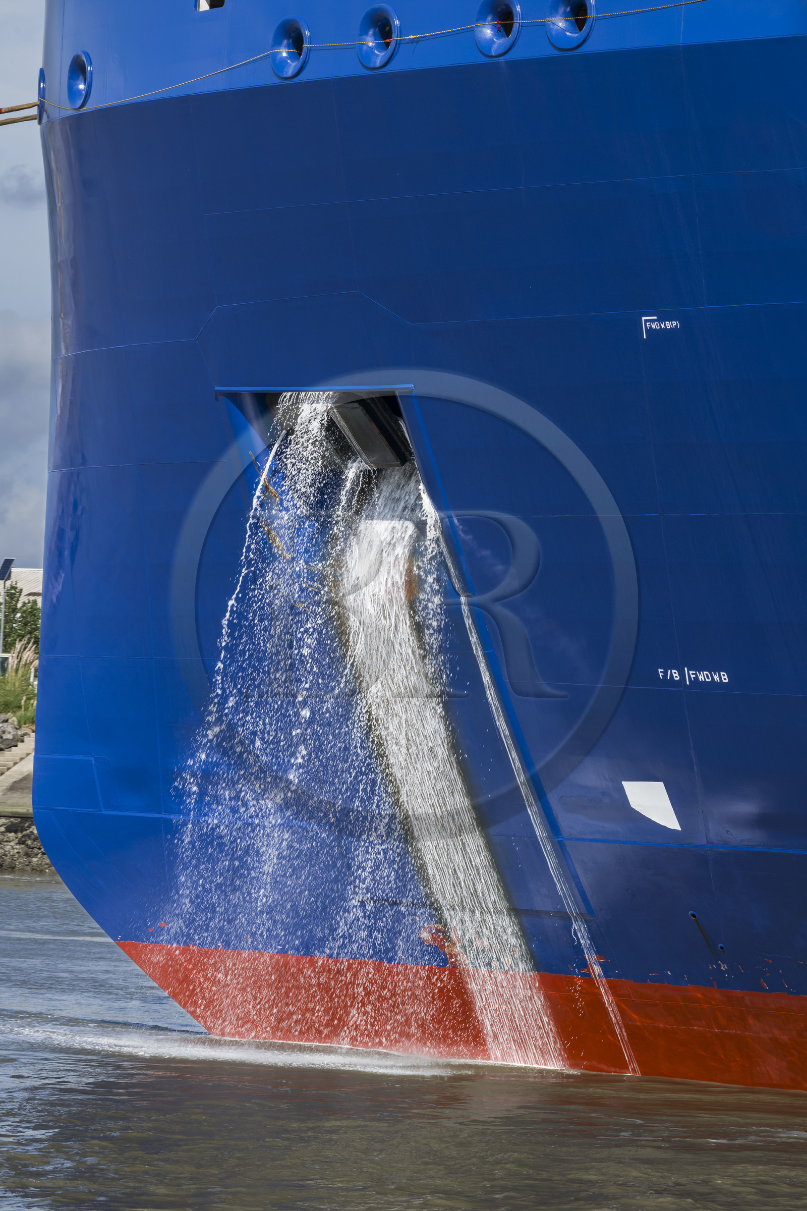 France, Loire-Atlantique (44), Estuaire de la Loire, Saint-Nazaire, ancre de méthanier
