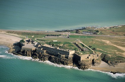 France, Morbihan (56), presqu'île de Quiberon, Portivy vers l' isthme de Penthièvre (vue aérienne)