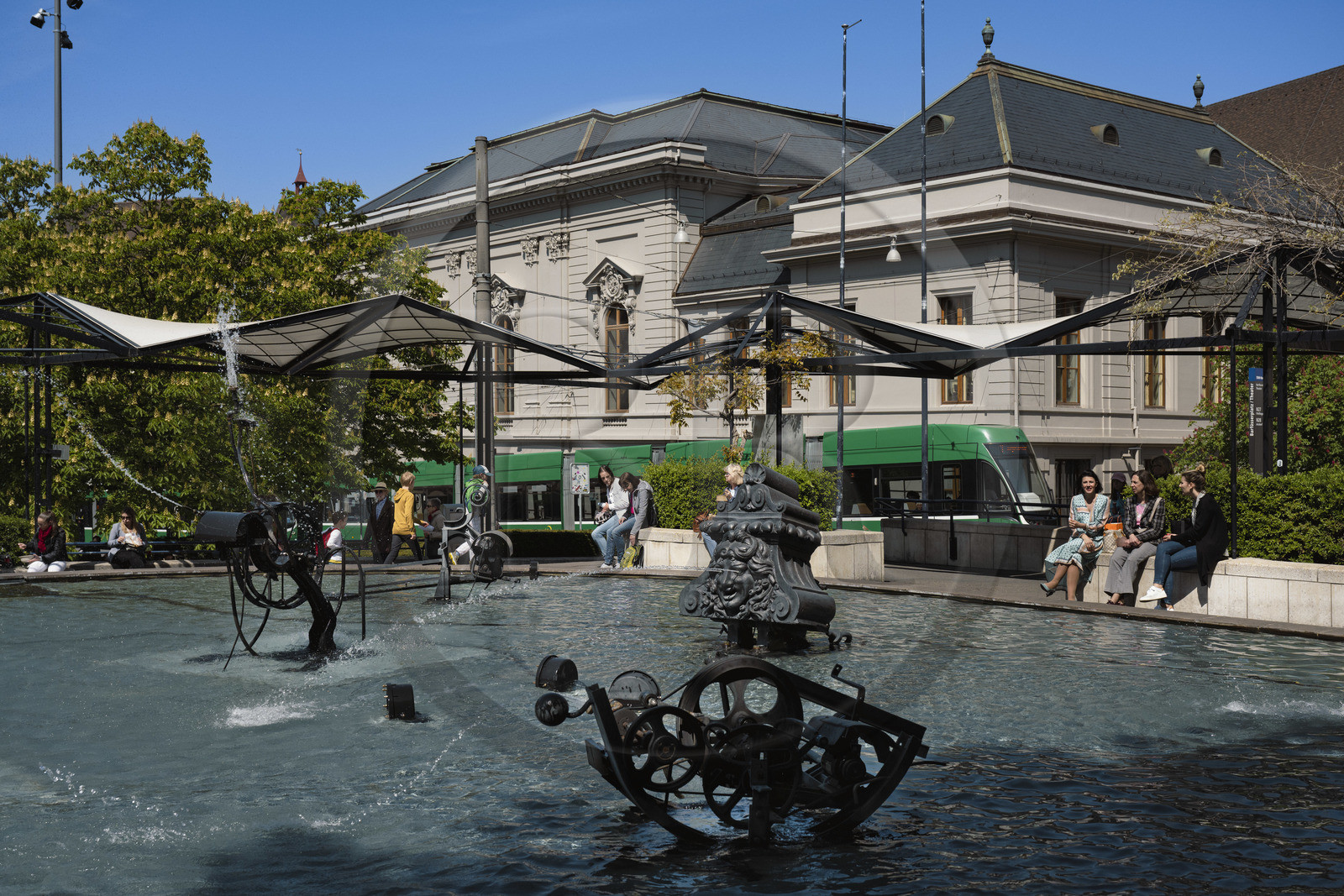 Suisse, Bâle, Theaterplatz, Fontaine du Carnaval de Tinguely (Fasnachtsbrunnen)
