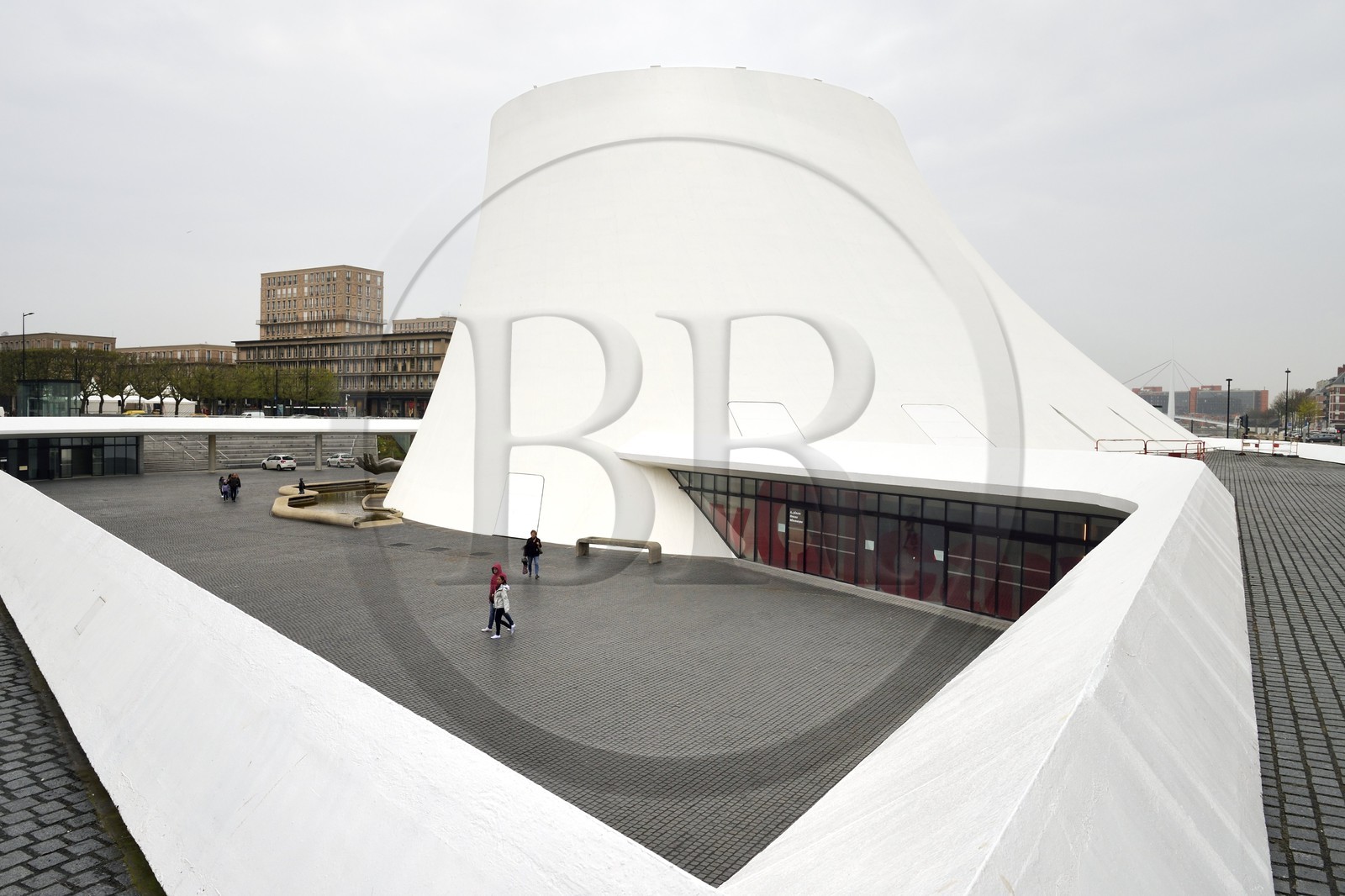France, Seine-Maritime (76), Le Havre, Centre-ville du Havre reconstruit par Auguste Perret classé Patrimoine Mondial de l'UNESCO, le Volcan réalisé par Oscar Niemeyer et première maison de la culture crée en France