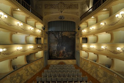 Italie, Toscane, l’Ile d’Elbe, Portoferraio, Teatro Dei Vigilanti fut érigé dans une église pré-existante mais non consacré sous les ordres de Napoleon 1er, c'est aujourd'hui encore le seul théatre de l'ile