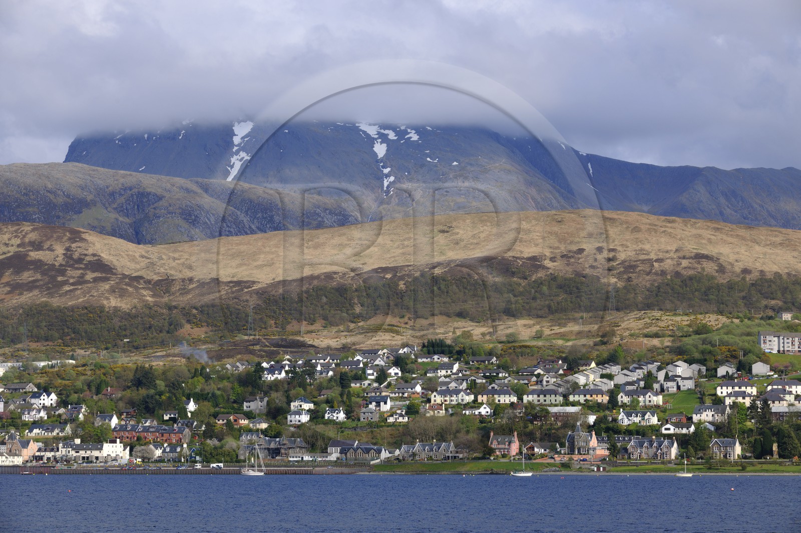 Royaume-Uni, Ecosse, région des Highlands, Fort William au pied du Ben Nevis au bord du Loch Linnhe
