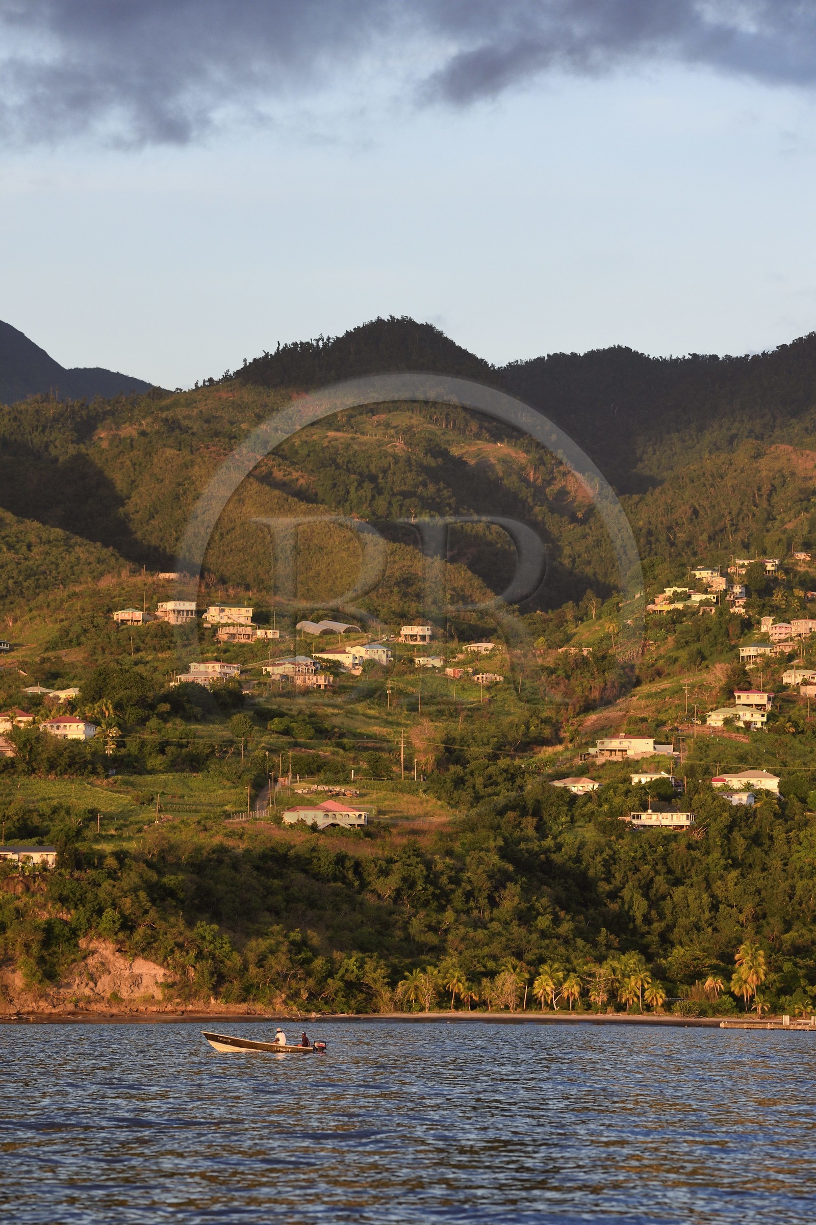 Caraïbes, Ile de la Dominique, la côte Ouest vers le village de Mero