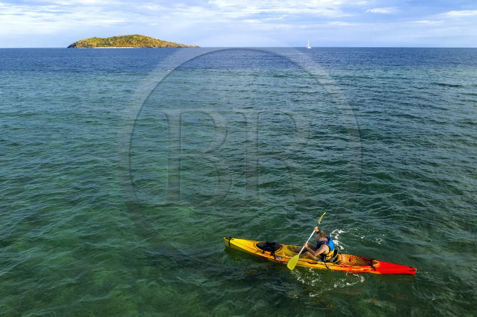 France, Ile de Mayotte, Grande-Terre, Nyambadao, kayak en bordure de la plage de Sakouli et ilot de Bandrélé en arrière plan (vue aérienne)