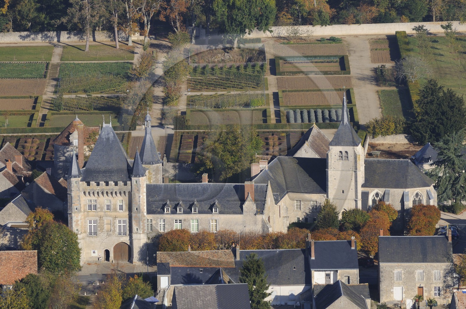 France, Loir-et-Cher (41), château de Talcy (vue aérienne)