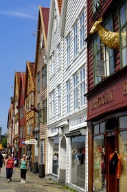 Norvège, comté de Hordaland, Bergen, maisons en bois du quartier de Bryggen, classé Patrimoine Mondial de l'UNESCO, ancien comptoir de la ligue hanséatique (la Hanse)