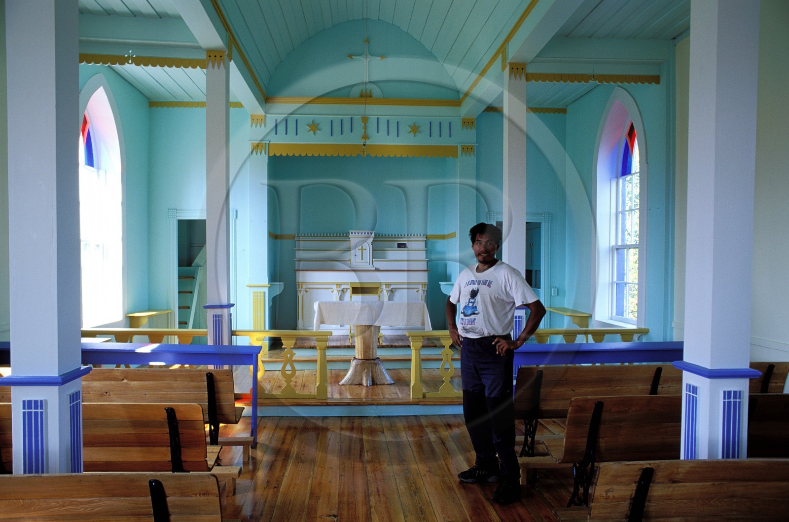 Canada, province de Québec, Réserve faunique de la Vérendrye, Grand Lac Victoria, église algonquine chrétienne