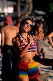 Thaïlande, Archipel îles Samui, Full Moon Party sur l' île de Koh Pha-Ngan, lever du soleil sur la plage de Had Rin