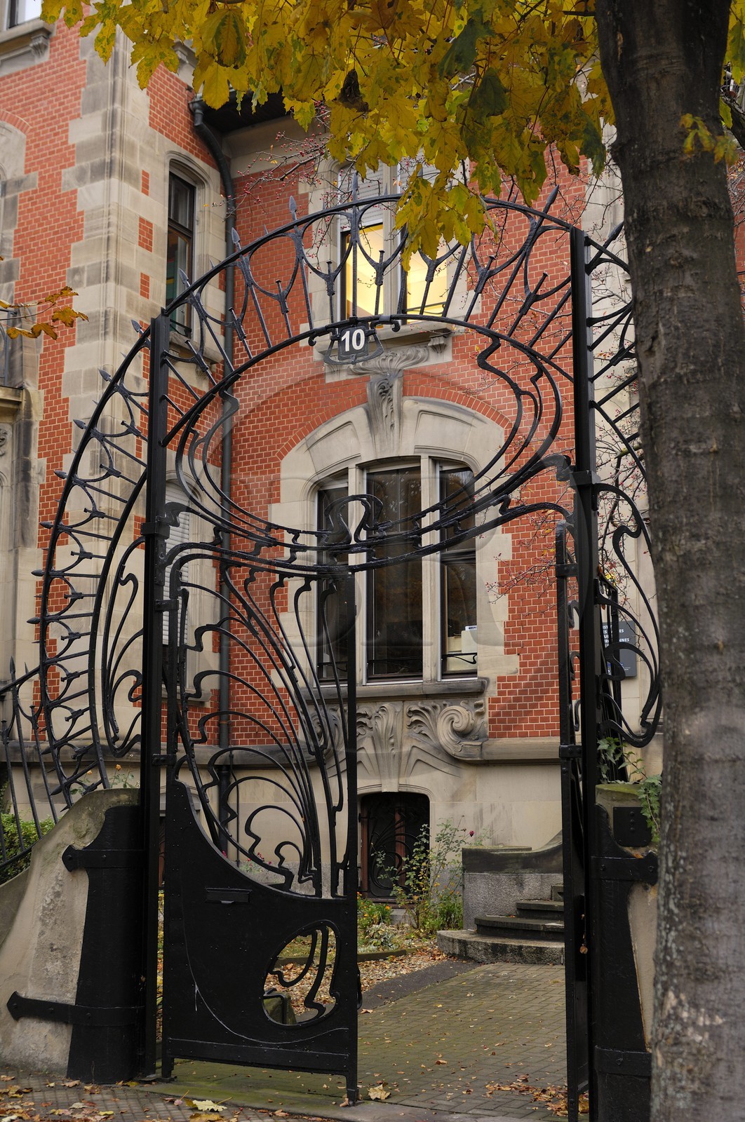 France, Bas Rhin (67), Strasbourg, maison Art Nouveau dans le quartier de l'Orangerie rue Schiller
