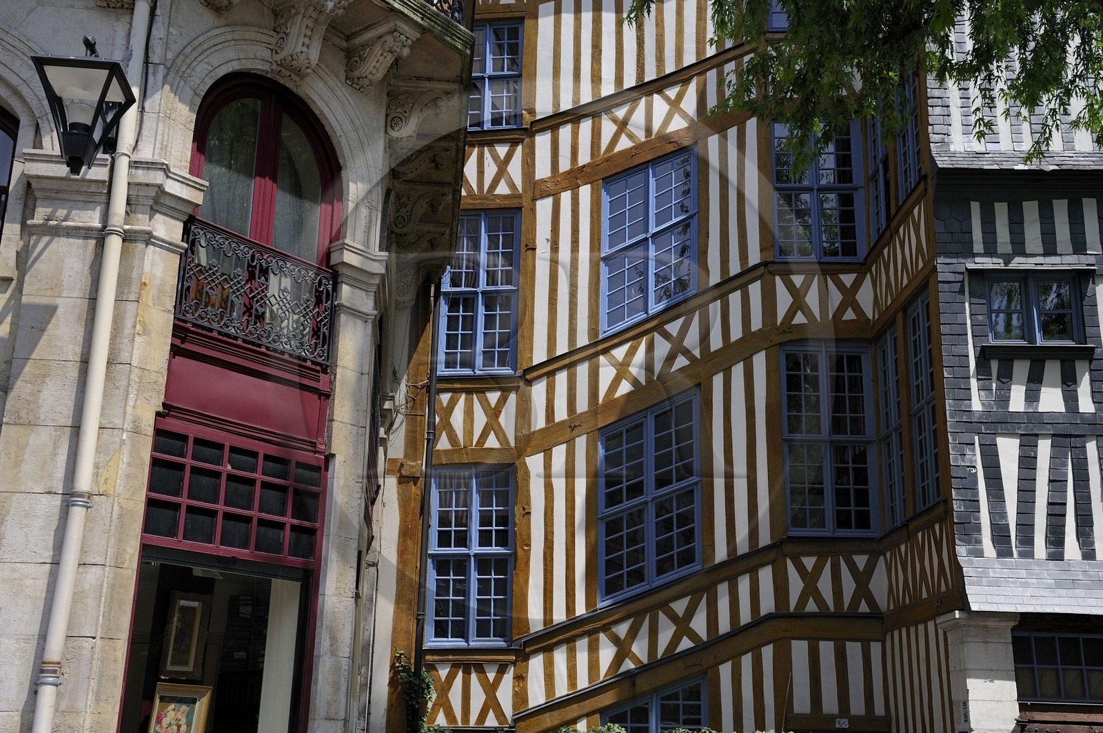 France, Seine Maritime, Rouen, B&B the House Who Leans on the place Barthelemy in an old half-timbered house