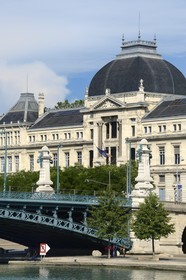 France, Rhône (69), Lyon, Faculté de Droit Université Jean Moulin Lyon 3 et le Pont de l'Université
