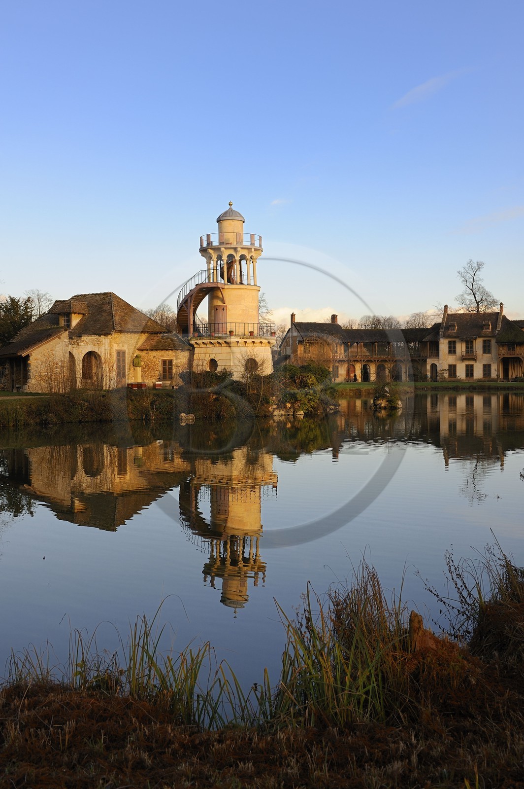 France, Yvelines (78), château de Versailles, classé Patrimoine Mondial de l'UNESCO, le domaine de Marie-Antoinette, le Hameau de la Reine, la tour de Marlborough