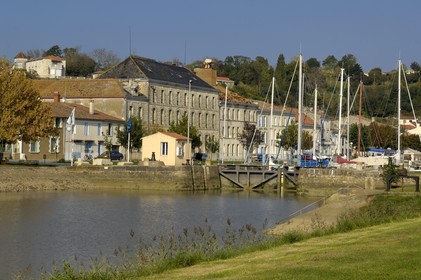 France, Charente-Maritime (17), Mortagne-sur-Gironde, le port