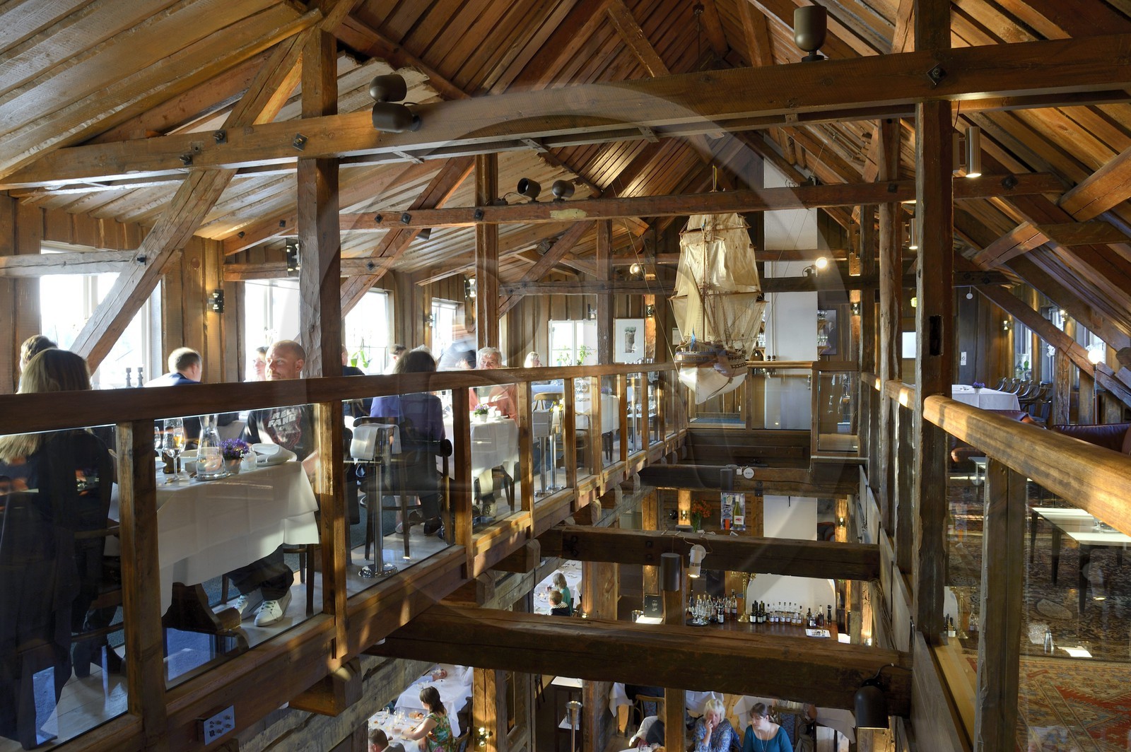 Sweden, Västra Götaland, Göteborg (Gothenburg), the Sjömagasinet Michelin starred restaurant at the Klippans pier (Klippans angbatsbrygga)