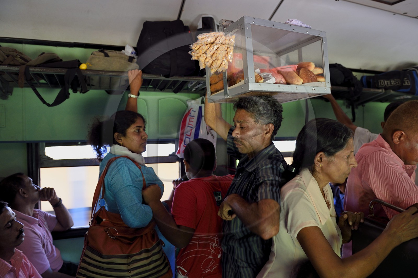 Sri Lanka, Western Province, train from Colombo to Galle, street vendor