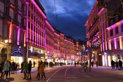 France, Bas-Rhin (67), Strasbourg, éclairage de Noël dans la rue de la Mesange