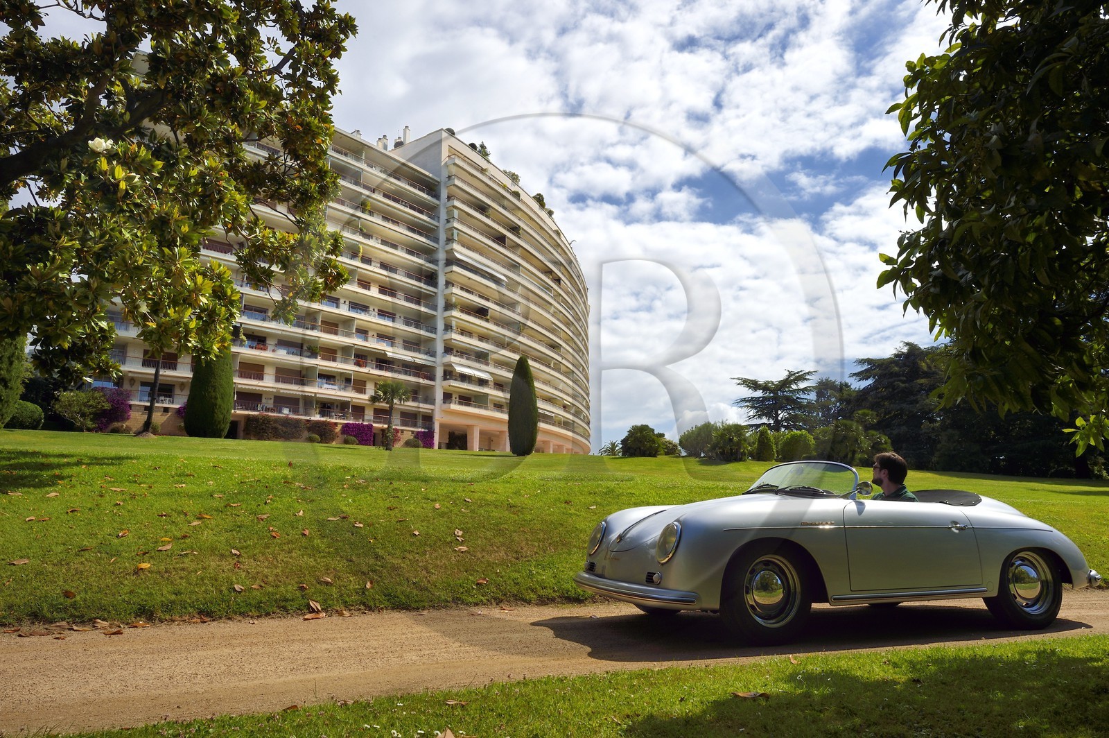 France, Alpes-Maritimes, Cannes, Super-Cannes, collection convertible Porsche Speedster 356 in front of the residence Saint-Michel Valetta where Francois Truffaut shot several scenes from La Mariée était en Noir (The Bride Wore Black) movie with Jeanne Moreau