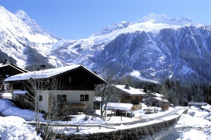 France, Haute-Savoie (74), vallée de Chamonix, village d'Argentière