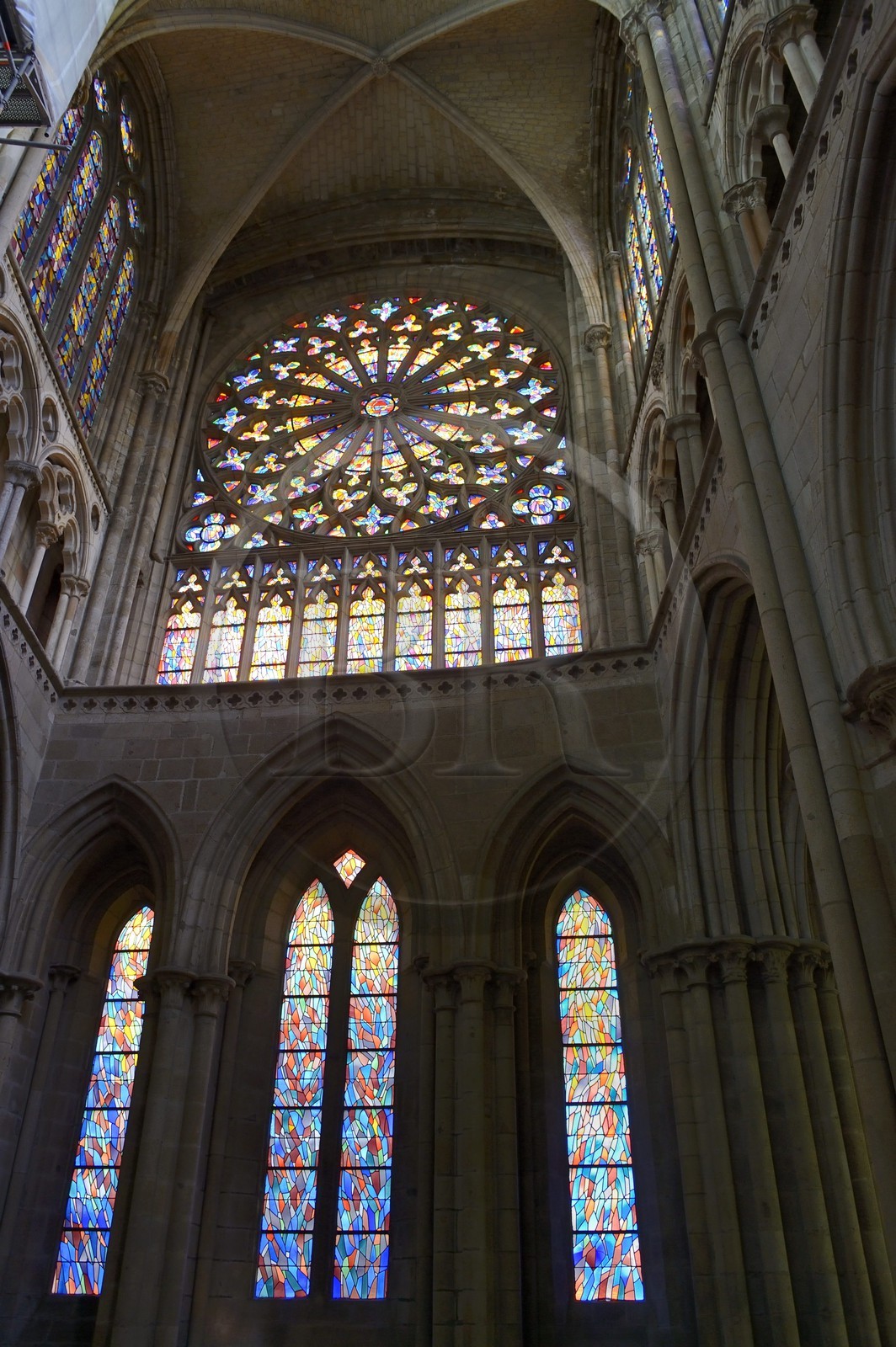 France, Ille-et-Vilaine, cote d'emeraude (Emerald Coast), Saint Malo, cathedrale Saint Vincent, window of the apse