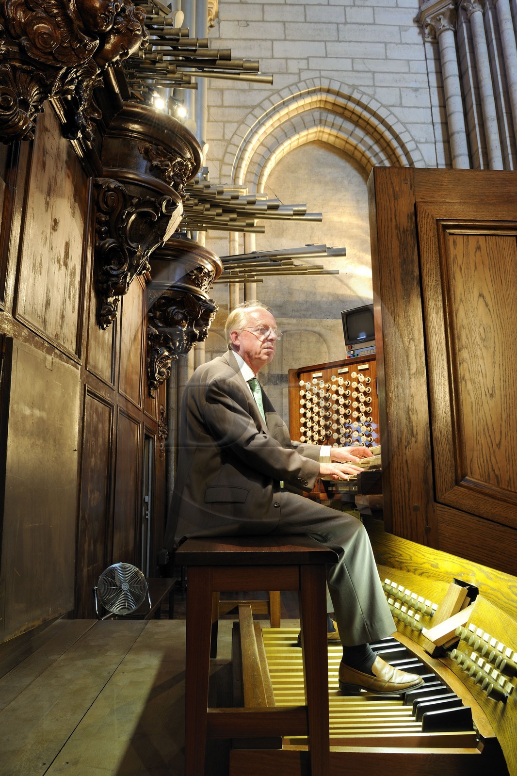 France, Paris (75), île de la Cité, la cathédrale Notre-Dame, Philippe Lefebvre un des organistes