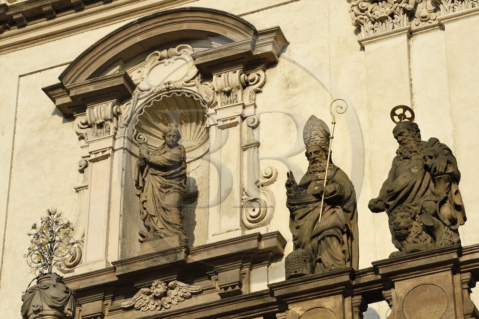 République Tchèque, Prague, centre historique classé Patrimoine Mondial de l'UNESCO, la vieille ville (Stare Mesto), église Baroque Saint-Sauveur du Clementinum