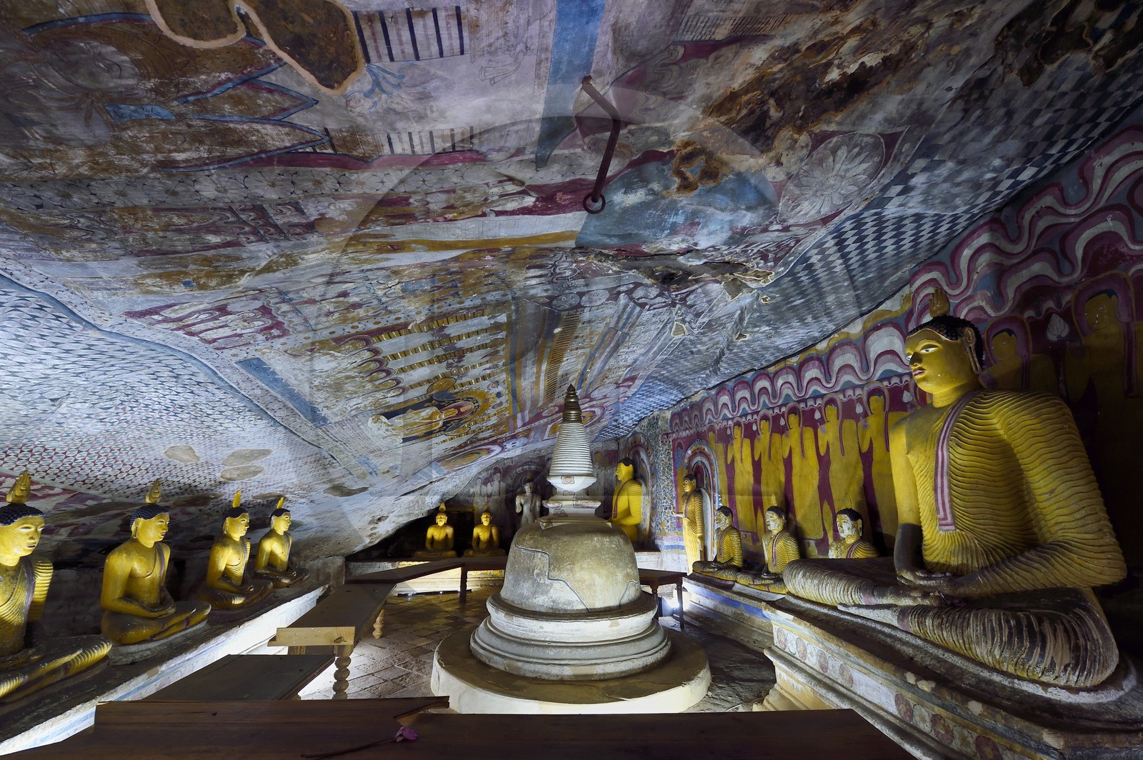 Sri Lanka, province du centre, district de Matale, Dambulla, Temple du Rocher Royal aussi appelé Ran Giri (Rocher doré) classé patrimoine mondial de l'UNESCO, la grotte n°4 Pachima Viharaya