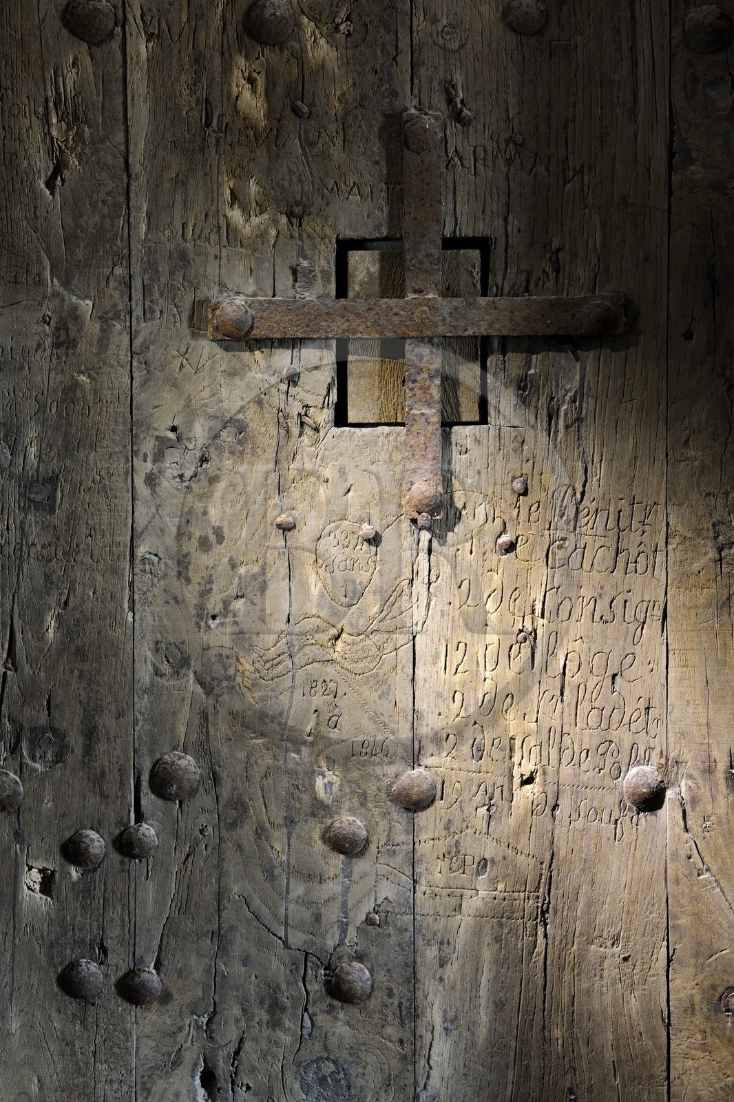 France, Manche (50), l'abbaye du Mont-Saint-Michel, classé Patrimoine Mondial de l'UNESCO, porte de cachot vers l'escalier Nord-Sud