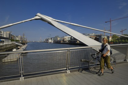 Republic of Ireland, County Dublin, Dublin, Sean O'Casey Bridge, by architects Brian O'Halloran & Associates, over River Liffey