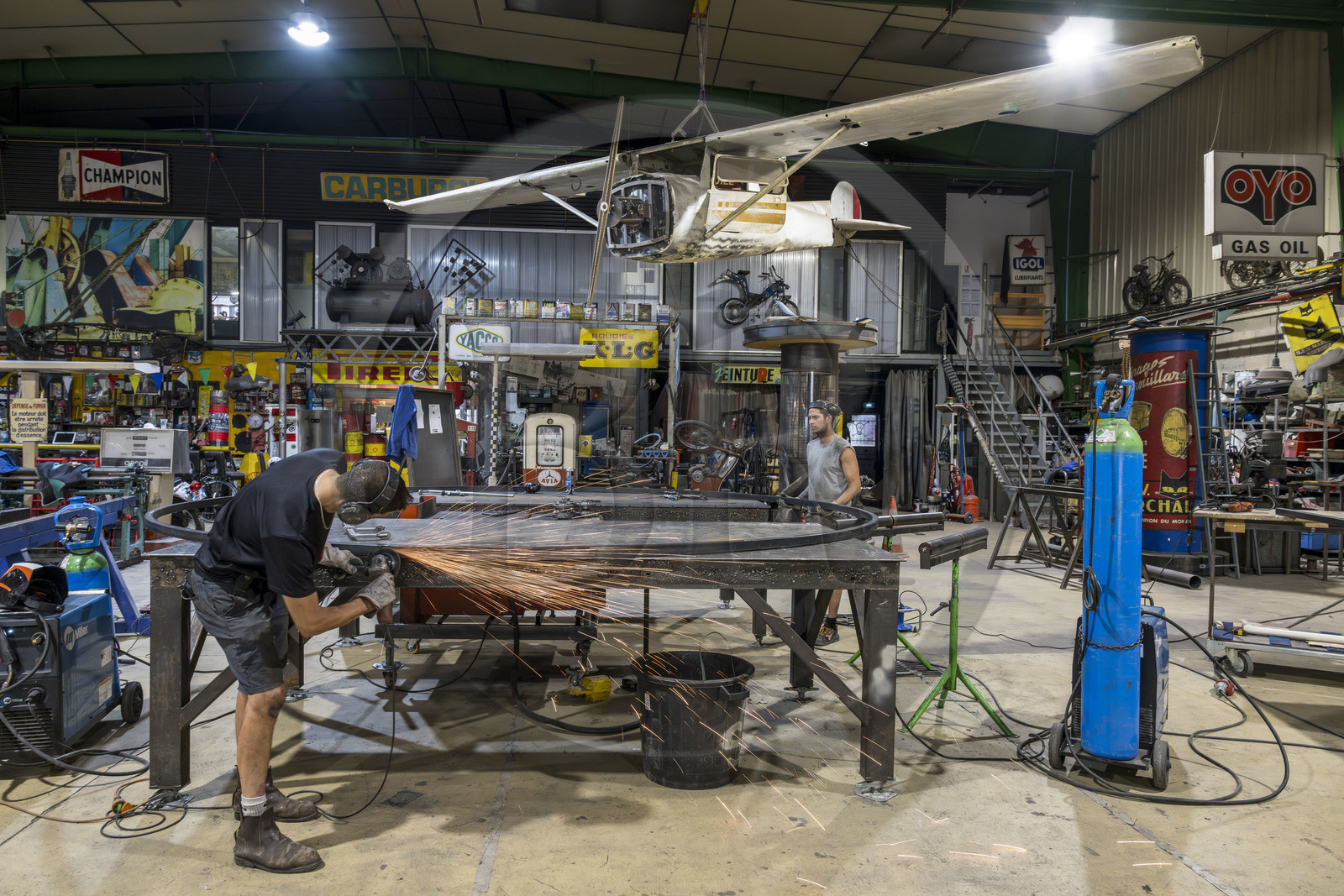 France, Bouches-du-Rhône (13), Marseille, quartiers nord, quartier des Aygalades, La Cité des Arts de la Rue, atelier Sud Side construction de décor et de scénographie