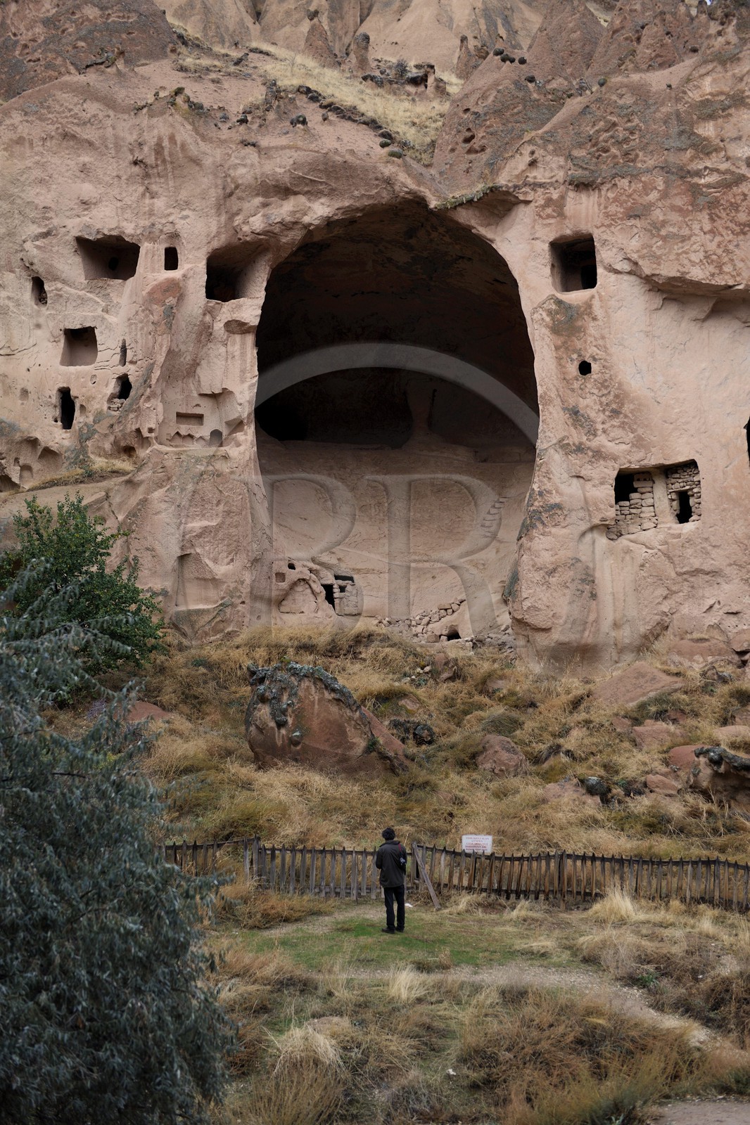 Turquie, Anatolie Centrale, province de Nevsehir, Cappadoce classée Patrimoine Mondial de l'UNESCO, ancien village troglodytique de Zelve